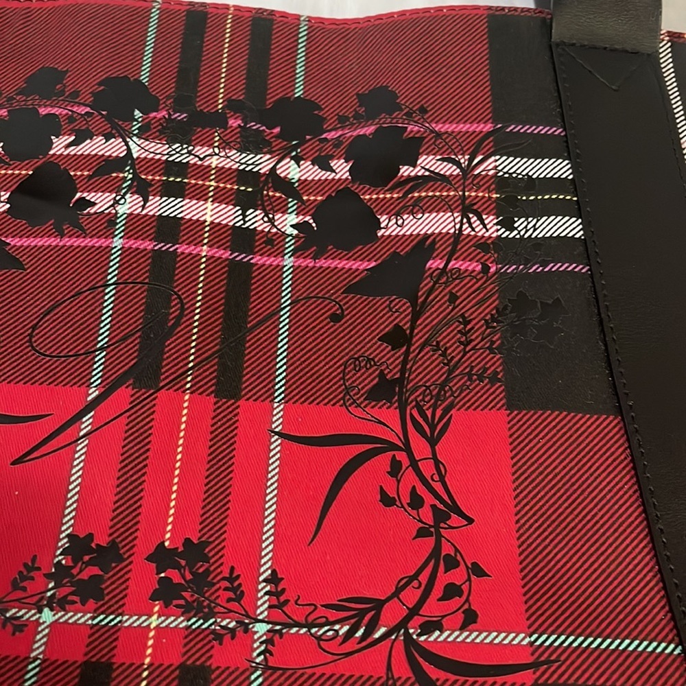 Victoria Secret plaid and botanical hand bag - Picture 4 of 13